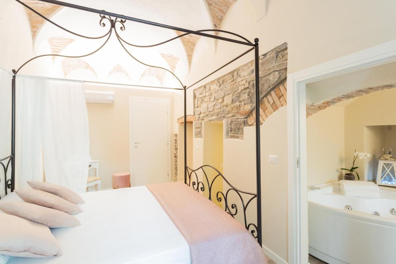 Romantic Escape City Centre With Jacuzzi & Parking By Rent All コモ エクステリア 写真
